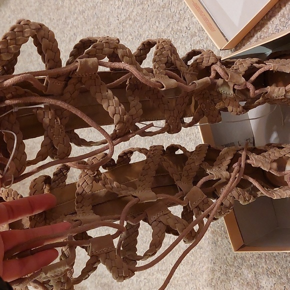 Light tan/gray gladiator sandals with braid detailing - Picture 4 of 7